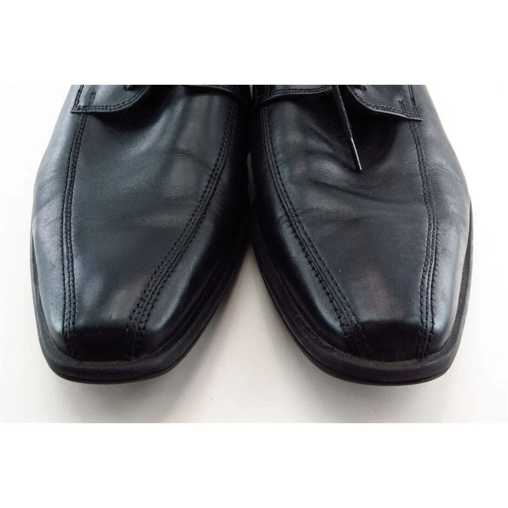 Clarks welcome shoe